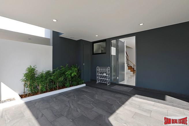 Laguna Park 2 | Contemporary Three Bedroom, Three Storey Townhouse with Private Pool for Sale-2