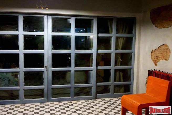 Charming Two Bedroom, Two Storey House for Rent Near BTS Chit Lom | Pet Friendly!-4