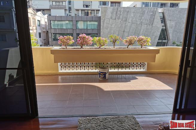Spacious Two Bedroom Apartment for Rent with Two Balconies in Low Density Building - Phrom Phong-3