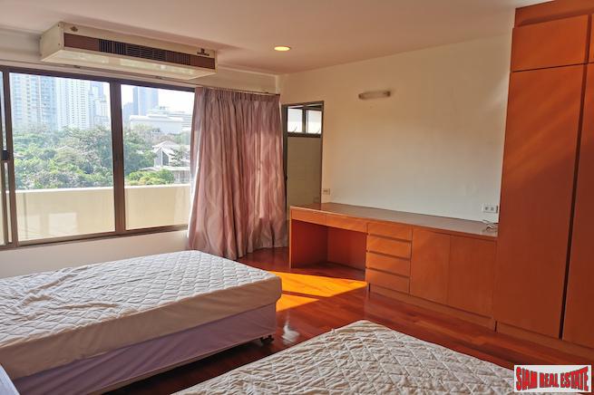 Spacious Two Bedroom Apartment for Rent with Two Balconies in Low Density Building - Phrom Phong-5