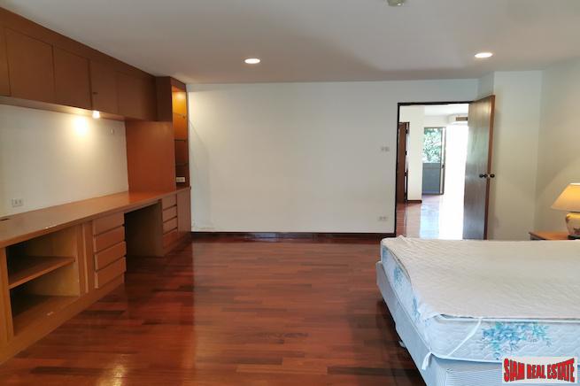 Spacious Two Bedroom Apartment for Rent with Two Balconies in Low Density Building - Phrom Phong-7