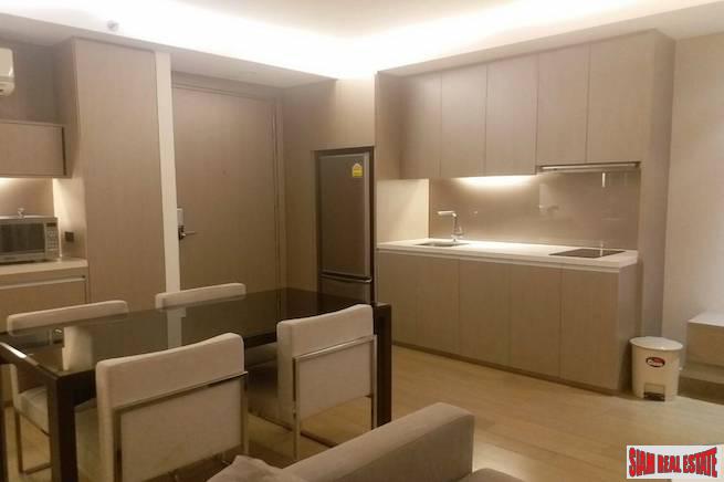 Mode Sukhumvit 61 | Big One Bedroom for Rent in a Low Rise Building Near BTS Ekkamai-9