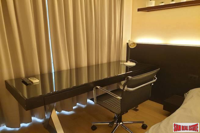 Mode Sukhumvit 61 | Big One Bedroom for Rent in a Low Rise Building Near BTS Ekkamai-16