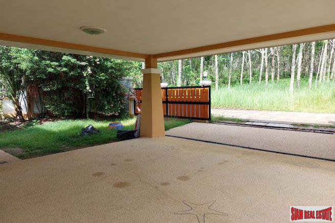 Nice Three Bedroom Single Storey House with Spacious Yard for Sale in Mission Hills-22