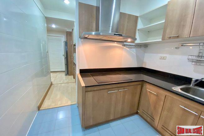 Royal Castle Sukhumvit 39 | Spacious Three Bedroom Condo with Built-in Furniture for Sale in Phrom Phong-1