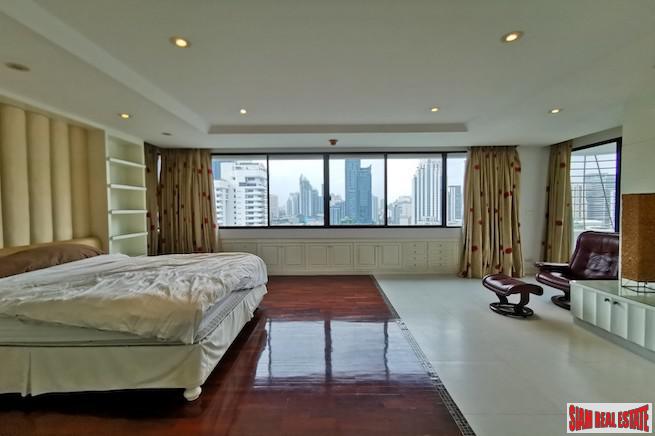 Sukhumvit Casa Condominium | Special Penthouse Unit for Sale with Views of the Benjakiti Lake and the Forest Park-6
