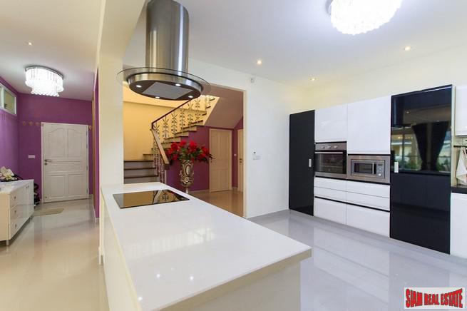 Platinum Residence | Bright & Spacious Five Bedroom Pool Villa for Sale in a Gated Rawai Complex-11