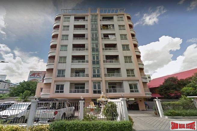 S Condo Sukhumvit 50 | Spacious Two Bedroom Condo for Sale in a Low-Rise Building - Onnut-0