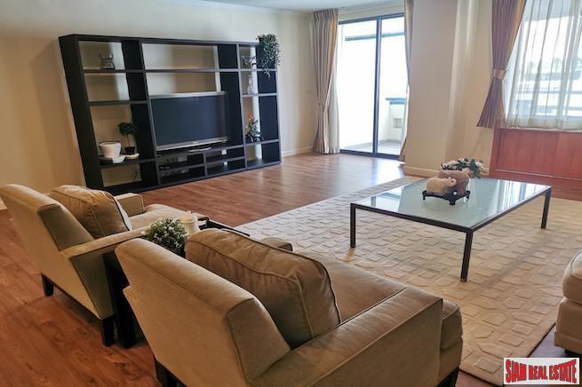 Las Colinas | Elegant & Spacious Two Bedroom Condo for Sale in Asoke-1