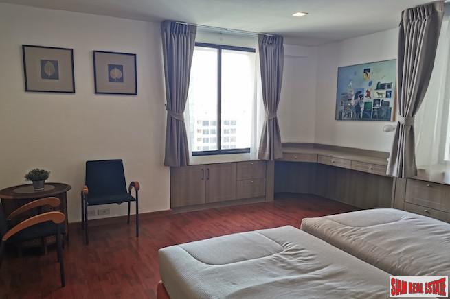 Las Colinas | Elegant & Spacious Two Bedroom Condo for Sale in Asoke-4