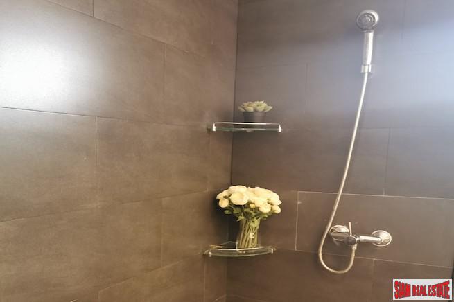 Las Colinas | Elegant & Spacious Two Bedroom Condo for Sale in Asoke-8