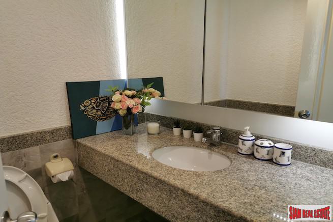 Las Colinas | Elegant & Spacious Two Bedroom Condo for Rent in Asoke-11