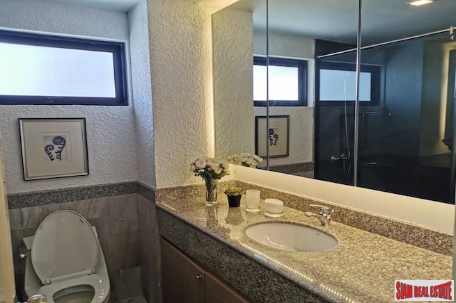 Las Colinas | Elegant & Spacious Two Bedroom Condo for Rent in Asoke-7