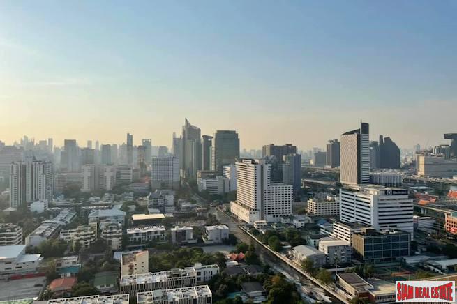 Supalai Oriental Sukhumvit 39 | Elegant Three Bedroom for Sale on 30th Floor with Great Views - Near BTS Phrom Phong-10