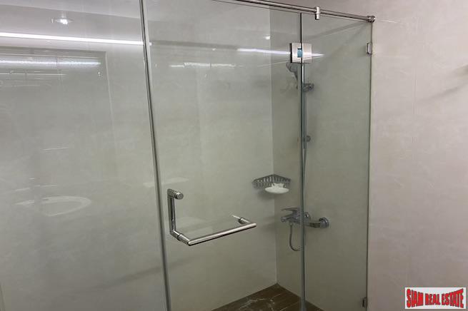 Baan Sukhumvit 36 | Two Bedroom with Unblocked Views for Sale in Thong Lo - Perfect for Renovation-18