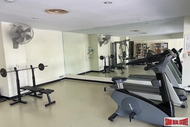 Baan Sukhumvit 36 | Two Bedroom with Unblocked Views for Sale in Thong Lo - Perfect for Renovation-24
