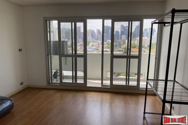 Baan Sukhumvit 36 | Large Two Bedroom Condo for Sale in Thong Lo with Unblocked City Views-2