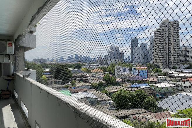 Baan Sukhumvit 36 | Large Two Bedroom Condo for Rent in Thong Lo with Unblocked City Views-10