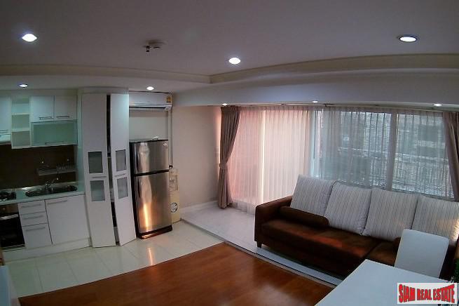 Grand Parkview Asoke | Large Two Bedroom with Huge Private Terrace for Sale-17