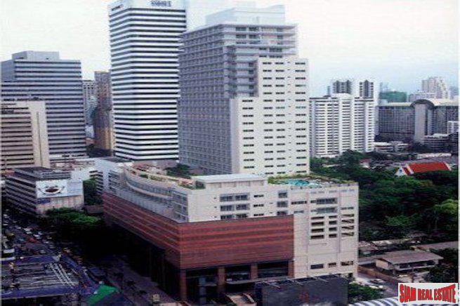 Grand Parkview Asoke | Large Two Bedroom with Huge Private Terrace for Sale-22