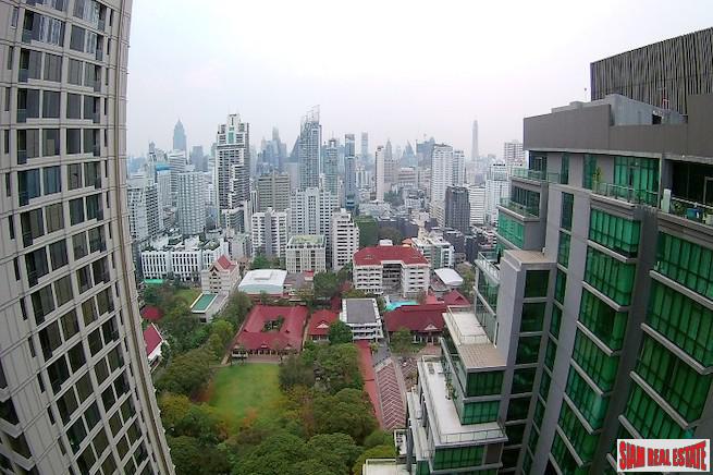 Grand Parkview Asoke | Large Two Bedroom with Huge Private Terrace for Sale-3
