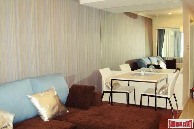 Grand Parkview Asoke | Comfortable One Bedroom Condo on the 27th Floor for Rent-4