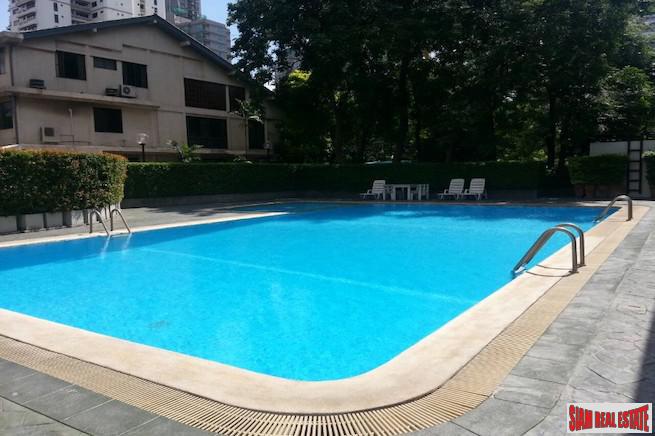 Richmond Palace Condominium | Bright & Peaceful Three Bedroom Corner Unit for Rent in Phrom Phong-19