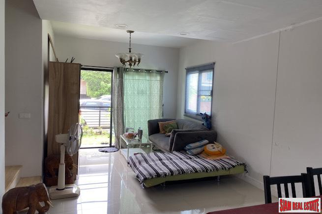 The Connect 35 | Large Two Bedroom Bright & Comfortable Townhouse for Sale in Phatthanakan-4