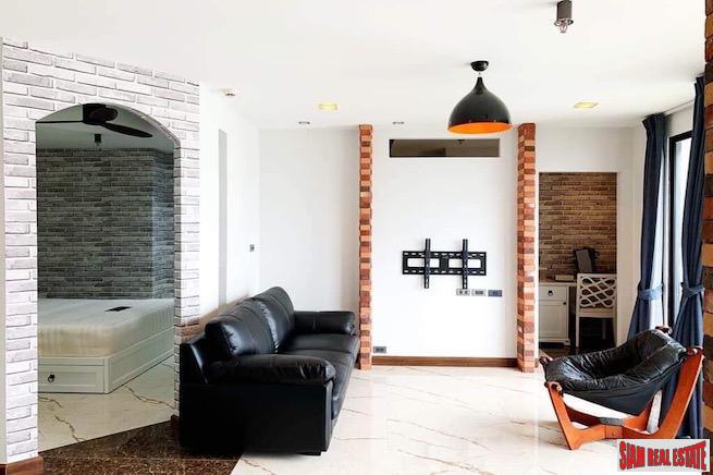 Icon 3 | Newly Renovated One Bedroom Condo on 21st Floor for Sale in Thong Lo-3