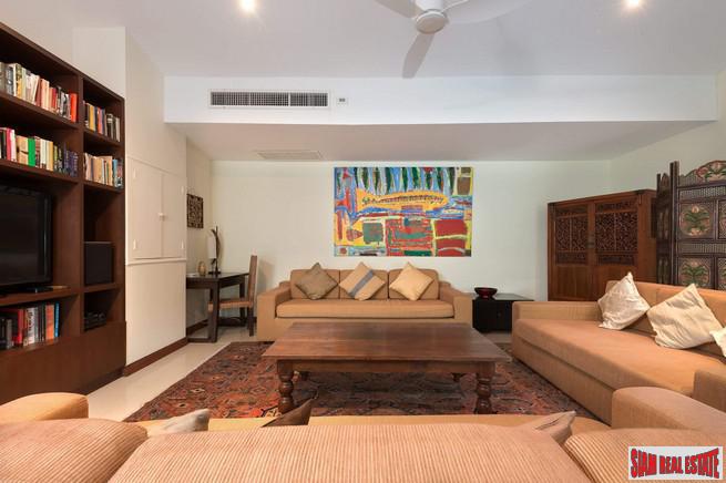 Loch Palm Courtyard | Glorious Five Bedroom Home with a Private Pool for Sale-6