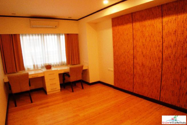 Saranjai Mansion | Impressive 3 Bedroom Sukhumvit Condo with Scenic Roof Garden for Rent-11
