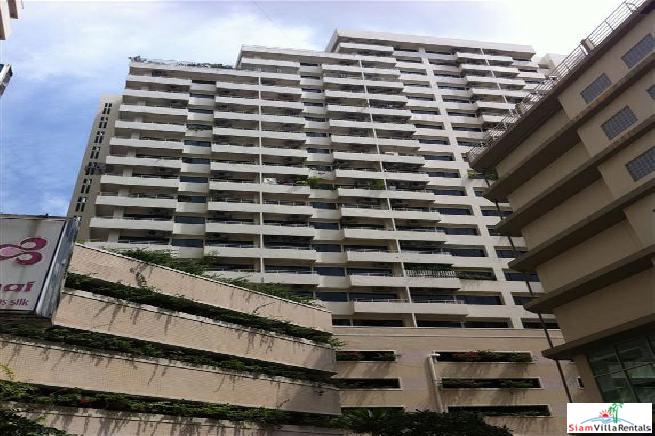 Saranjai Mansion | Impressive 3 Bedroom Sukhumvit Condo with Scenic Roof Garden for Rent-15