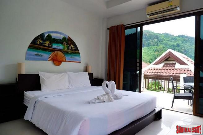 Balinese Style Three Bedroom Pool Villa near Loch Palm Golf Course in Kathu-13