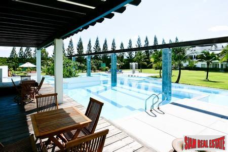 Grove Gardens Townhome | Modern Sea View 3 Bedroom Townhome on Golf Course in Cape Yamu-2
