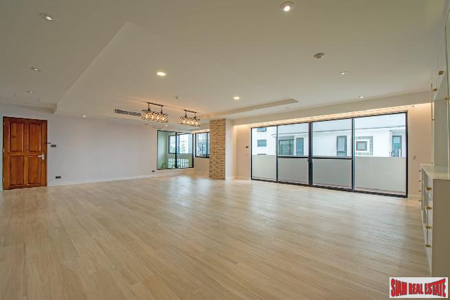 Casa Viva | Newly Renovated Stunning 3 Bed Corner Unit Condo at Ekkamai Soi 12-0