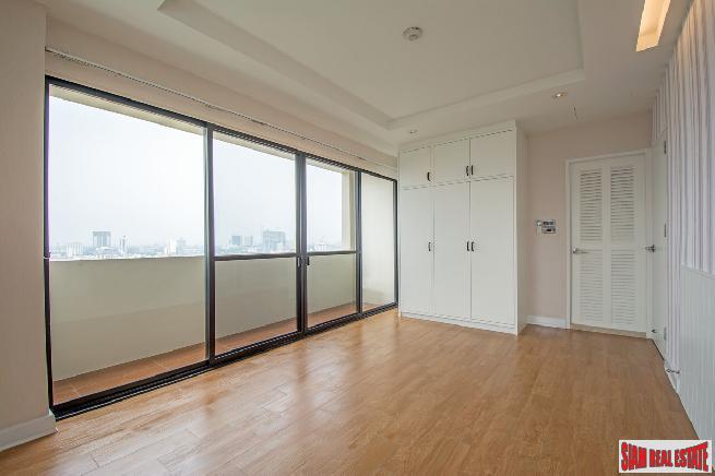 Casa Viva | Newly Renovated Stunning 3 Bed Corner Unit Condo at Ekkamai Soi 12-12