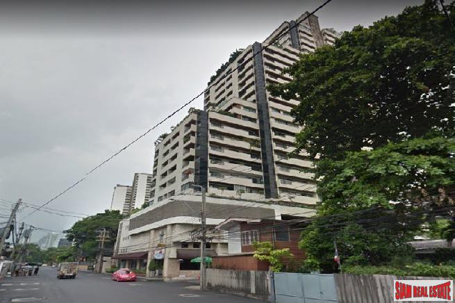 Casa Viva | Newly Renovated Stunning 3 Bed Corner Unit Condo at Ekkamai Soi 12-21