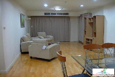 Sarin Place | Three Bedroom Luxury at an Affordable Price near SCB Park Plaza, Ratchadapisek 46-0