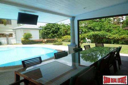Anuphas Golf Ville | Three Bedroom Mountain View House with Pool in Kathu-6