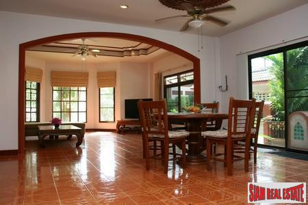 Spacious Three Bedroom House Plus Guest House in Rawai-1