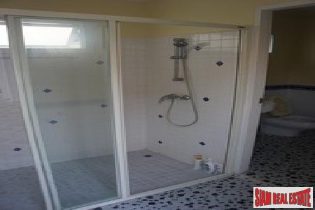 Thai-Modern Beachfront Three-Bedroom Pool Villa in Rawai-10
