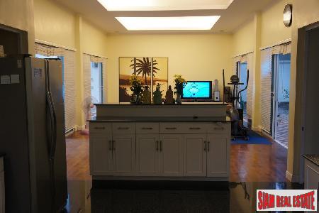 Thai-Modern Beachfront Three-Bedroom Pool Villa in Rawai-16