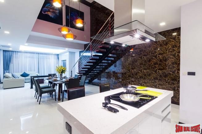 Three- to Four-Bedroom Townhome with Sea View Rooftop Pool in Rawai-6