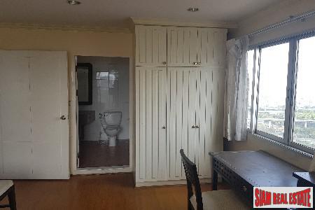 Witthayu Complex | Large Two Bedroom Condo for Sale Near Phloen Chit BTS-13