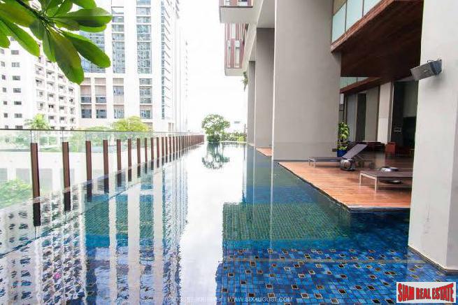 RENTED Two Minutes Walk To Radjadamri BTS Station,-0
