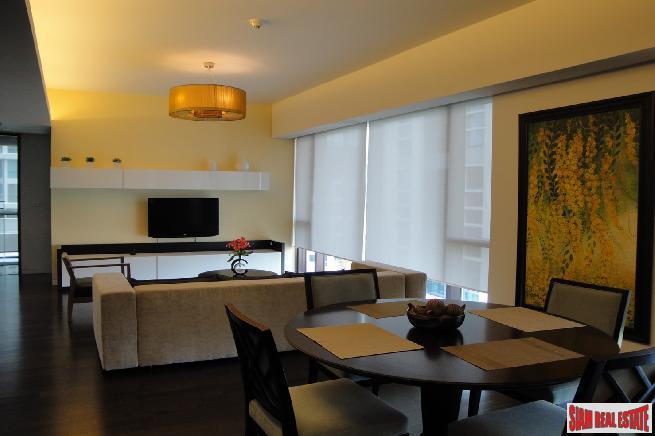 RENTED Two Minutes Walk To Radjadamri BTS Station,-9