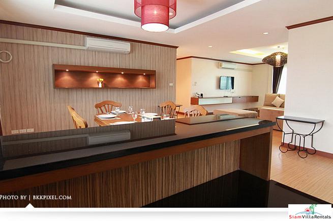 Three Bedroom Pet Friendly Condo a Short walk to BTS Ekamai on Soi 12-1