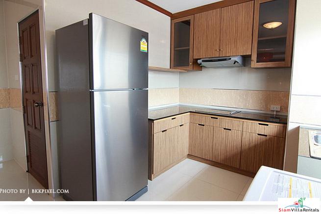 Three Bedroom Pet Friendly Condo a Short walk to BTS Ekamai on Soi 12-2