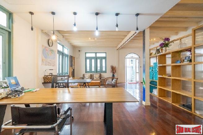 Three Bedroom 300 square meter Private House for Rent at Nana BTS-8